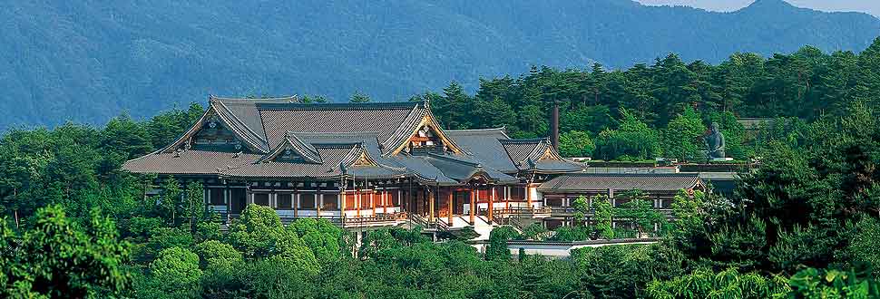 先祖供養の総本山　阿含宗